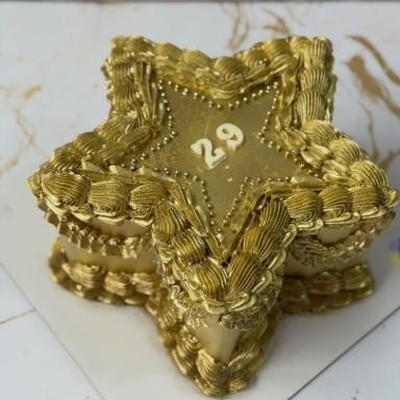 Torta estrella dorada de Ke Dolce